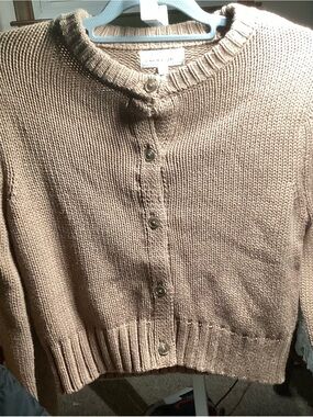 Women’s Button-Front Crewneck Cardigan in Light Brown